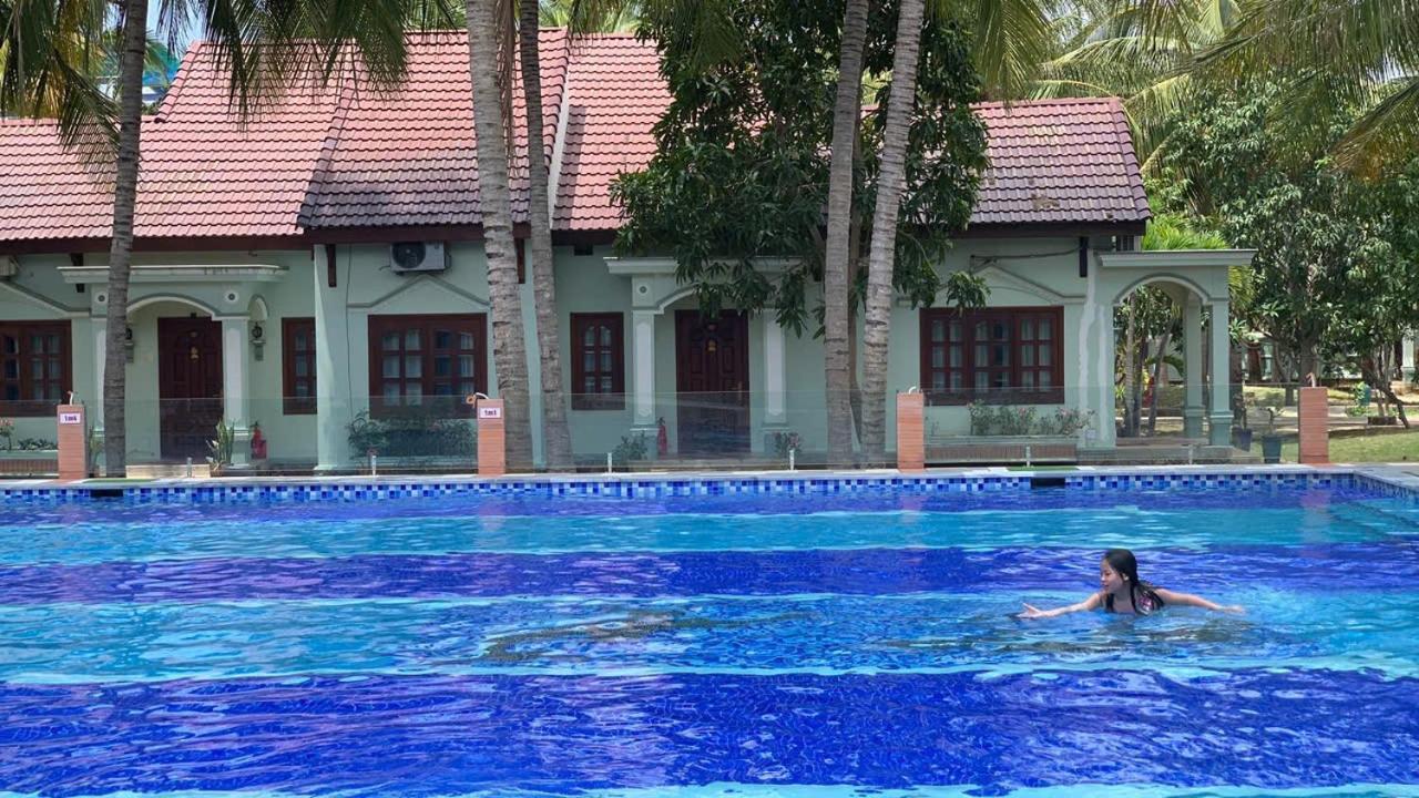 Gold Rooster Resort Phan Rang Buitenkant foto